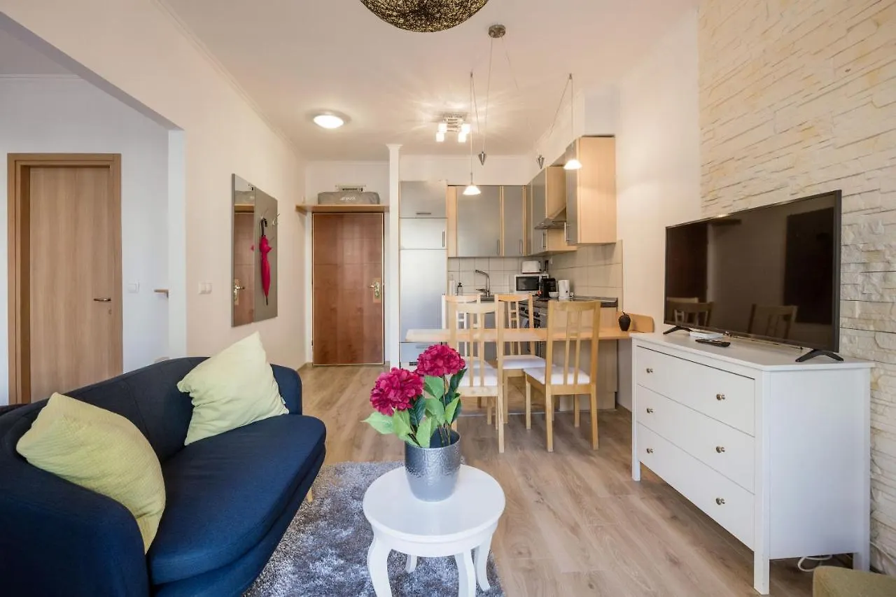 Cozy In The Heart Of Budapest With Terrace And Tub