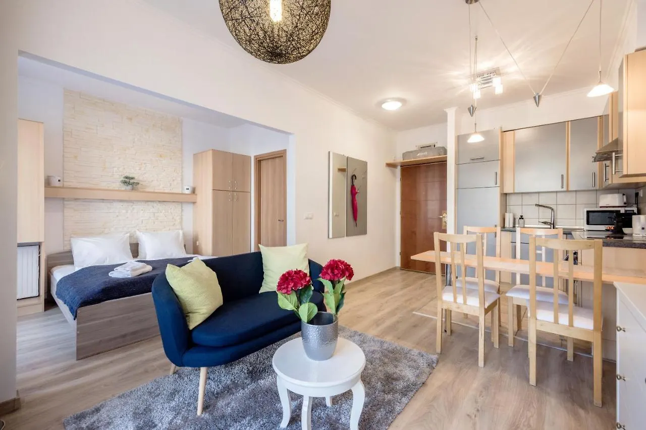 Cozy In The Heart Of Budapest With Terrace And Tub