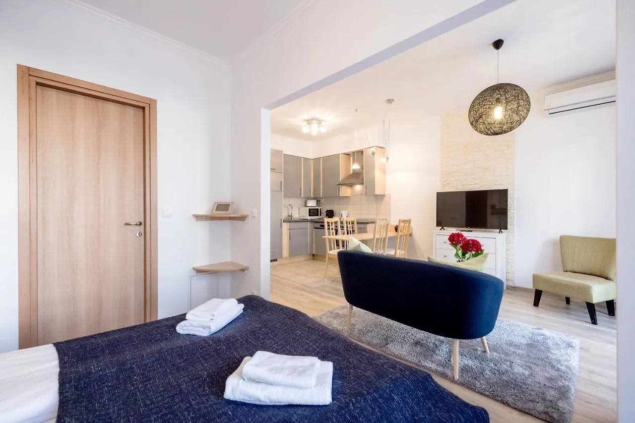 Cozy In The Heart Of Budapest With Terrace And Tub